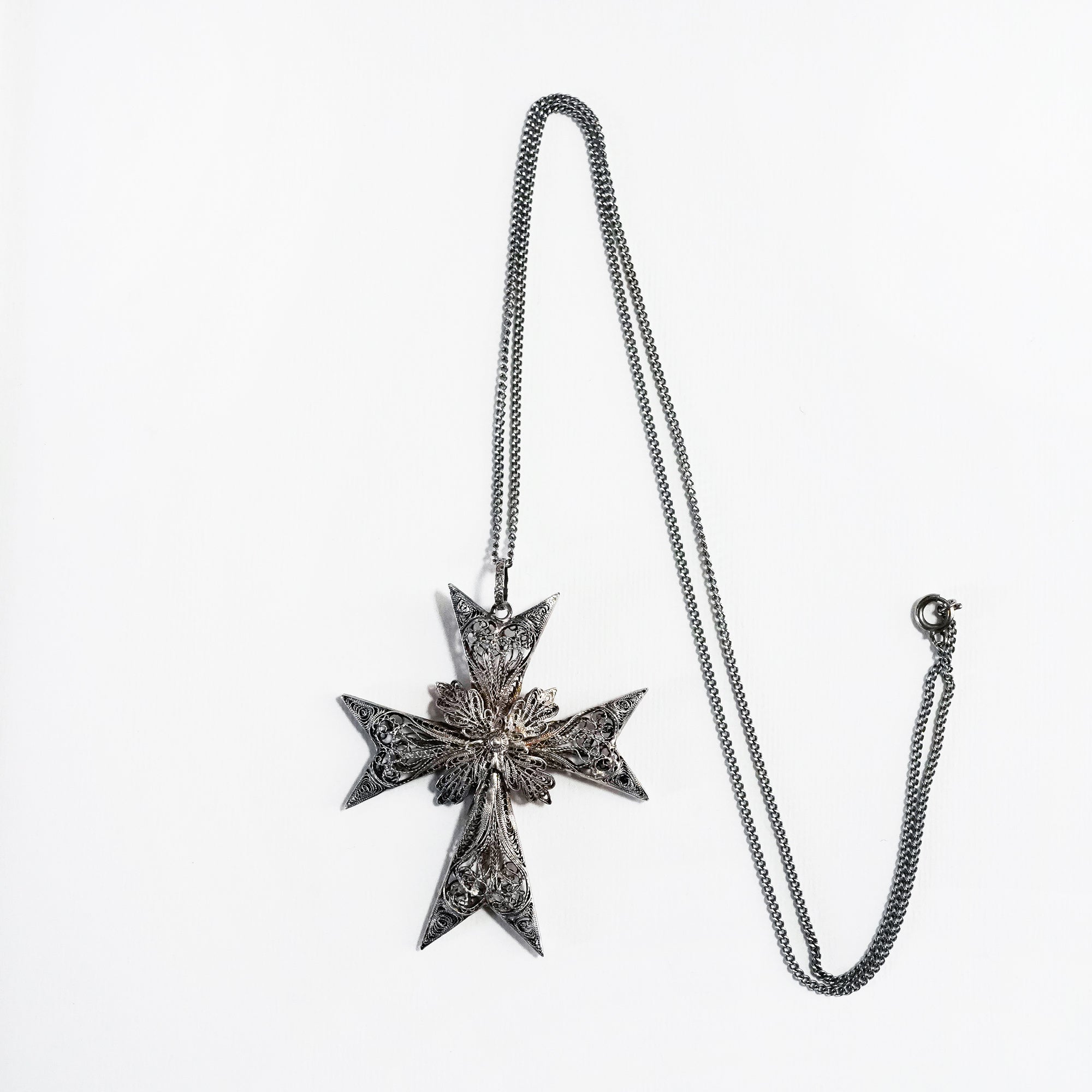 Vintage filigree Maltese Cross Pendant / マルタ十字のフィリグリー  