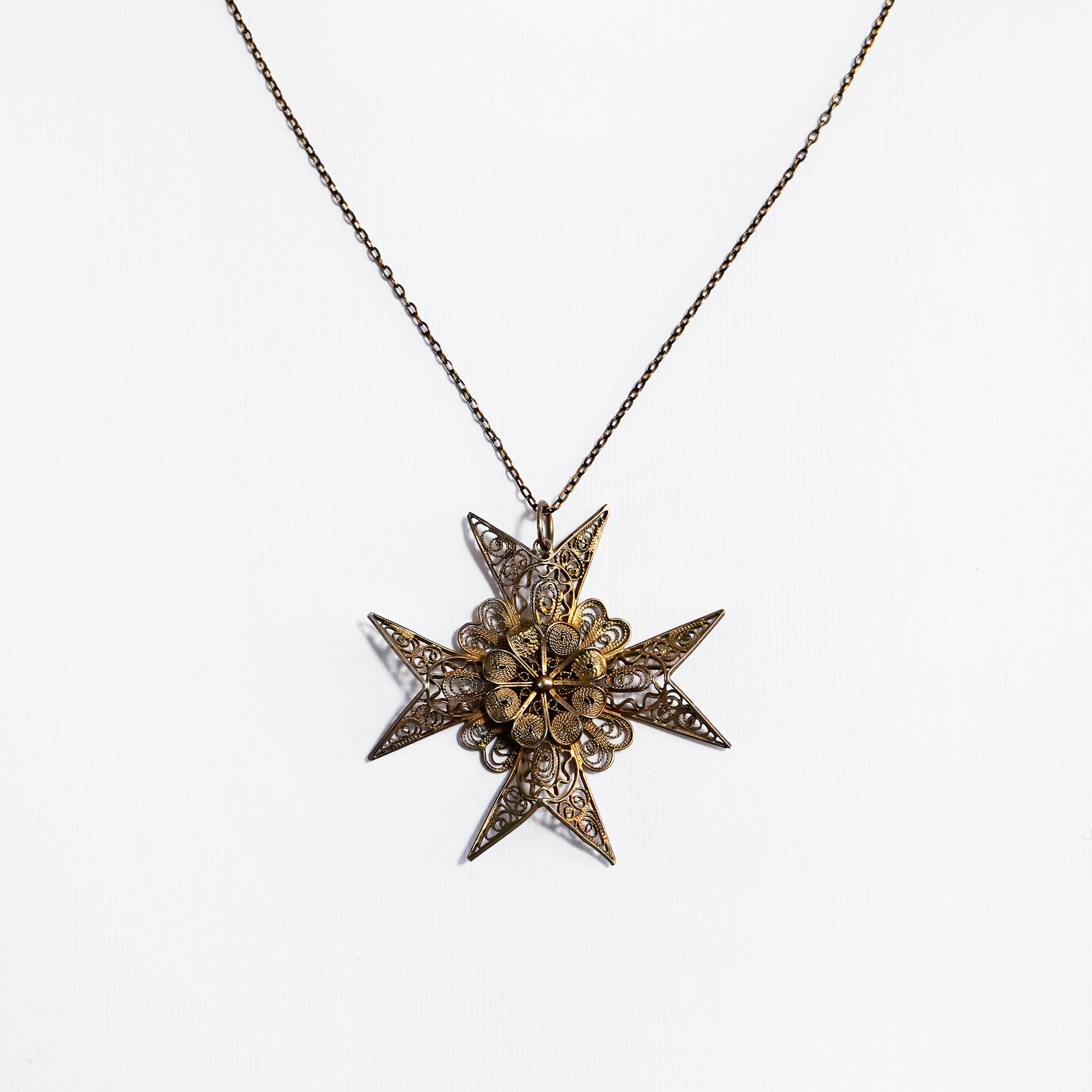 Vintage filigree Maltese Cross Pendant / マルタ十字のフィリグリー