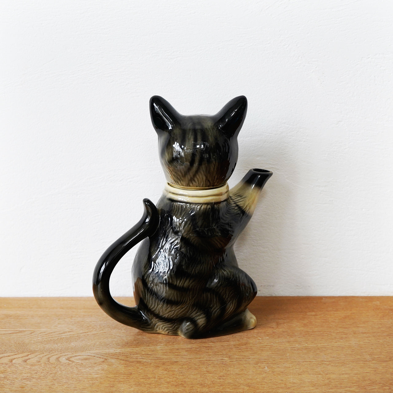Vintage Cat Teapot / ネコ型ティーポット(brown tie) – thepostoffice.jp