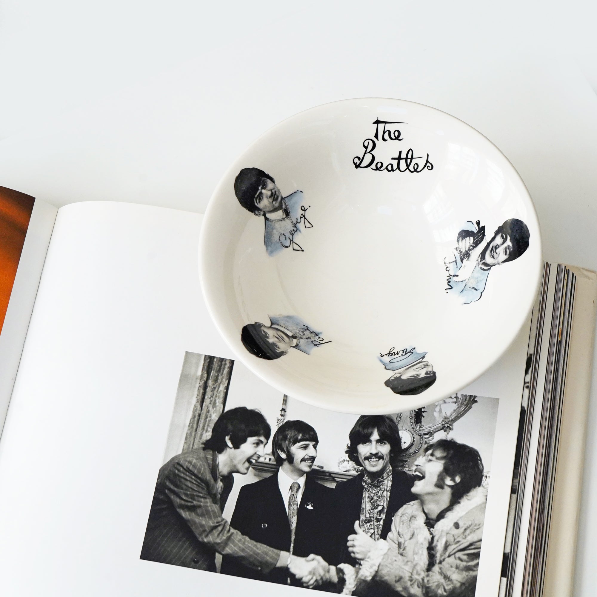 Beatles Paul Smith 絵皿 限定 200 シリアルナンバー入り ポールスミス ビートルズ トーマスグード 絵皿 限定200セット - メルカリ
